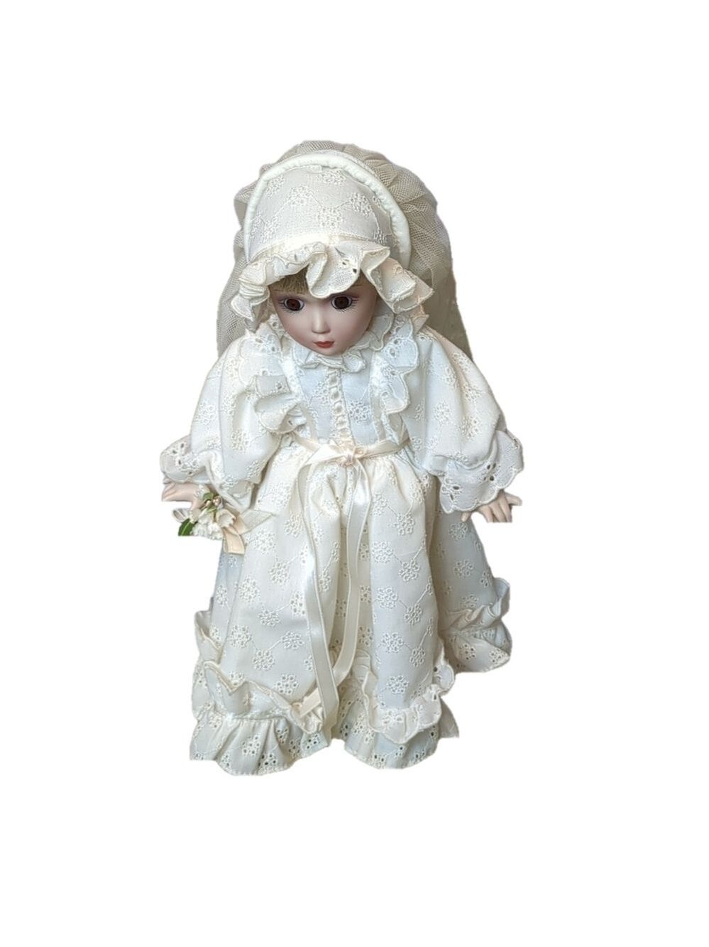 The Danbury mint porcelain doll Sarah a frontier bride